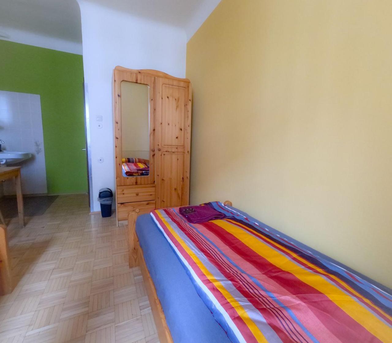 فيينا Cozy Rooms - U3 Hutteldorferstrasse المظهر الخارجي الصورة