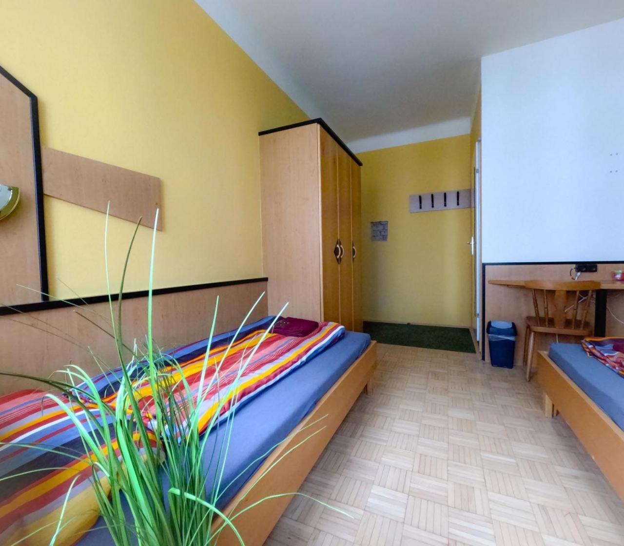 فيينا Cozy Rooms - U3 Hutteldorferstrasse المظهر الخارجي الصورة